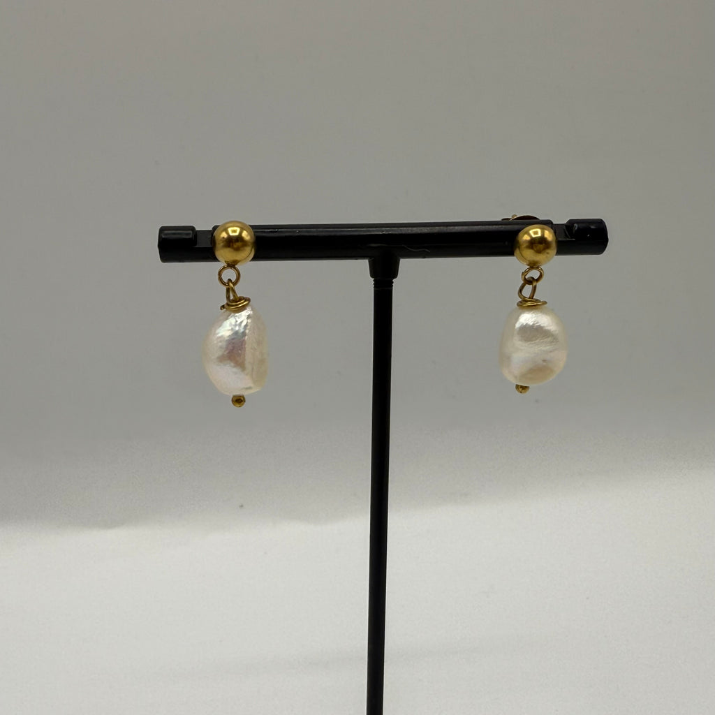 Boucle d’oreille perle baroque