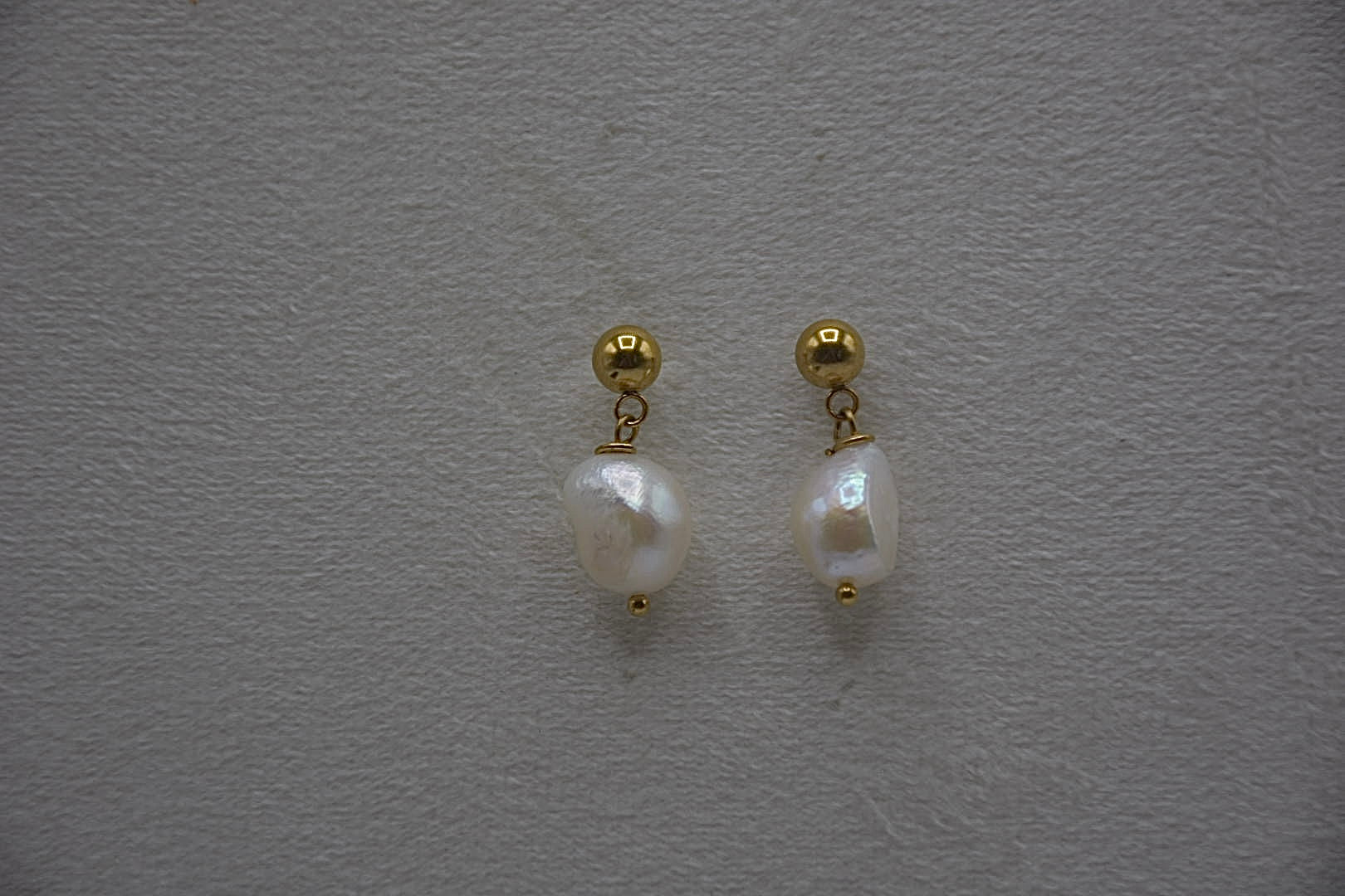 Boucle d’oreille perle baroque