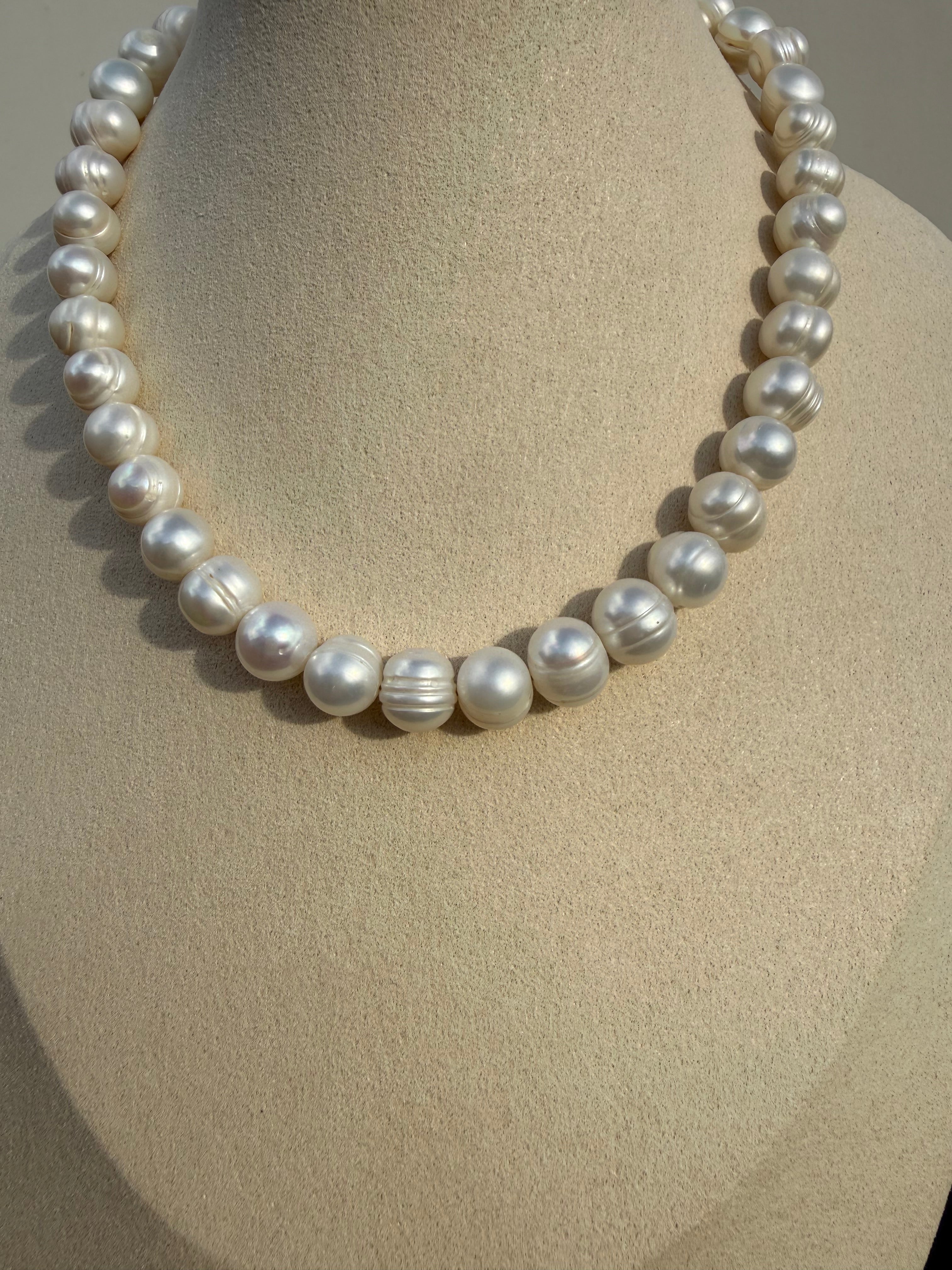 Collier perle blanche