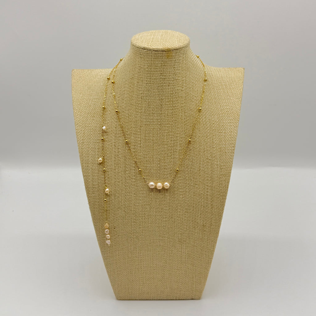 Collier dos nu