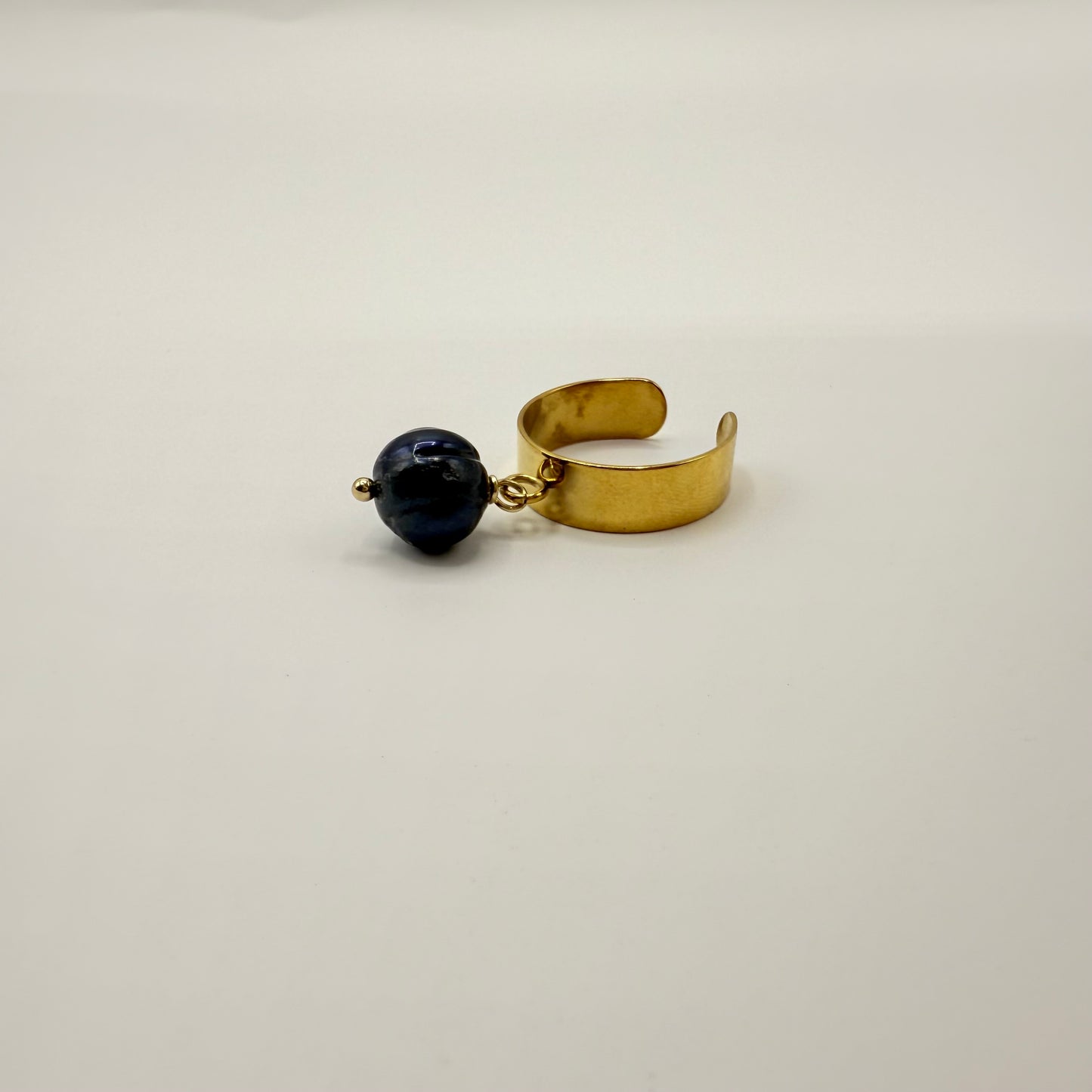 Bague fine perle noir