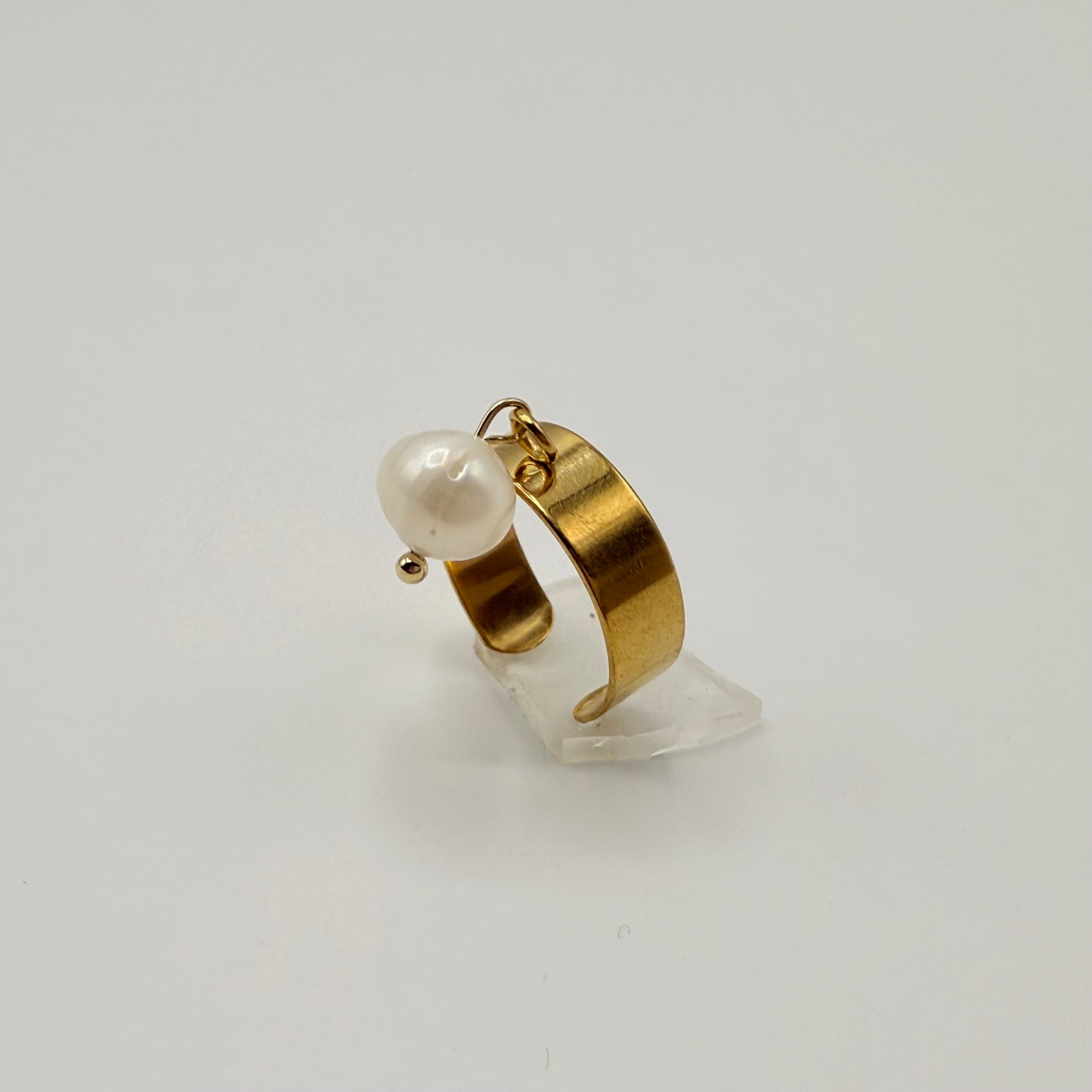 Bague fine perle blanche