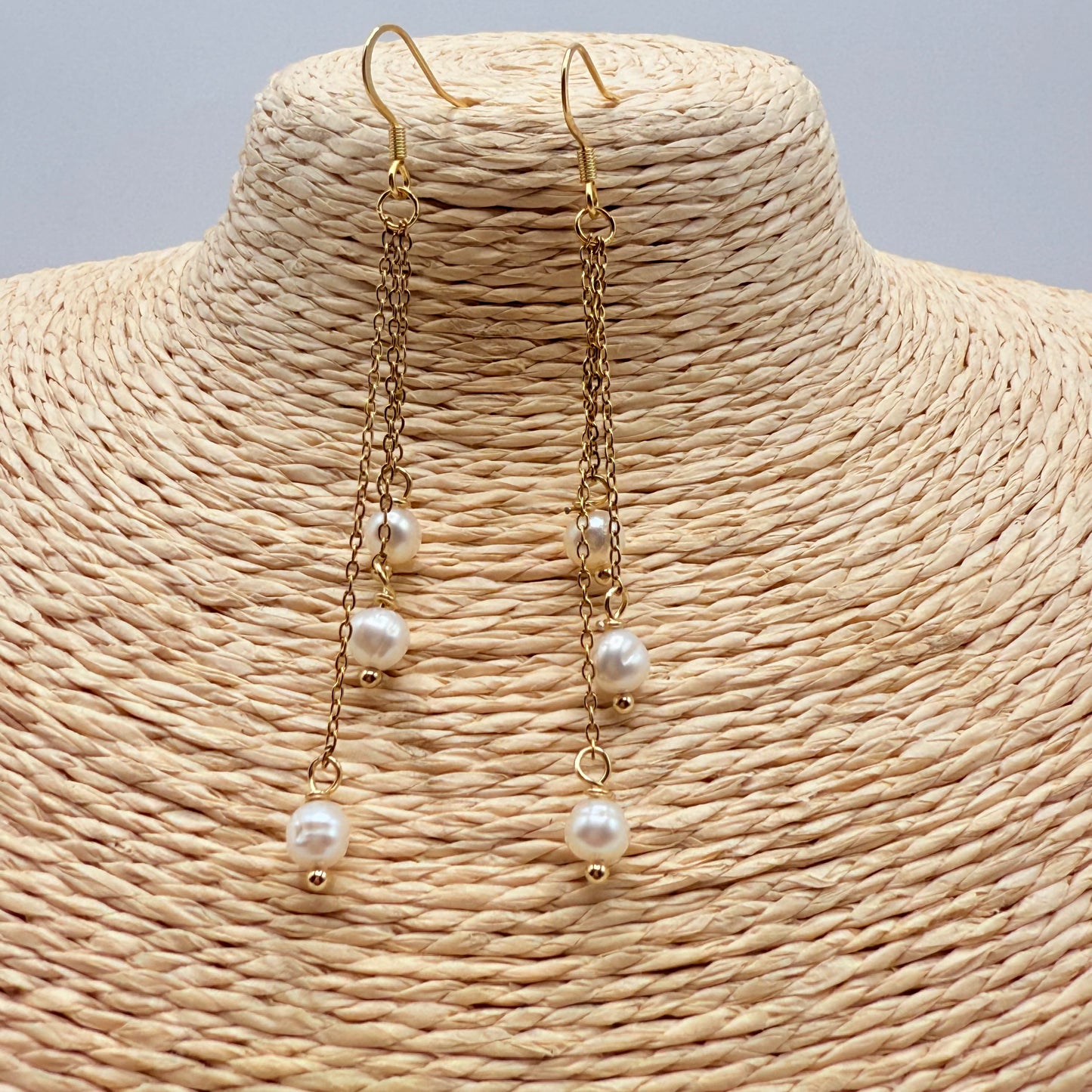 Boucle d’oreille pendante 3 perles