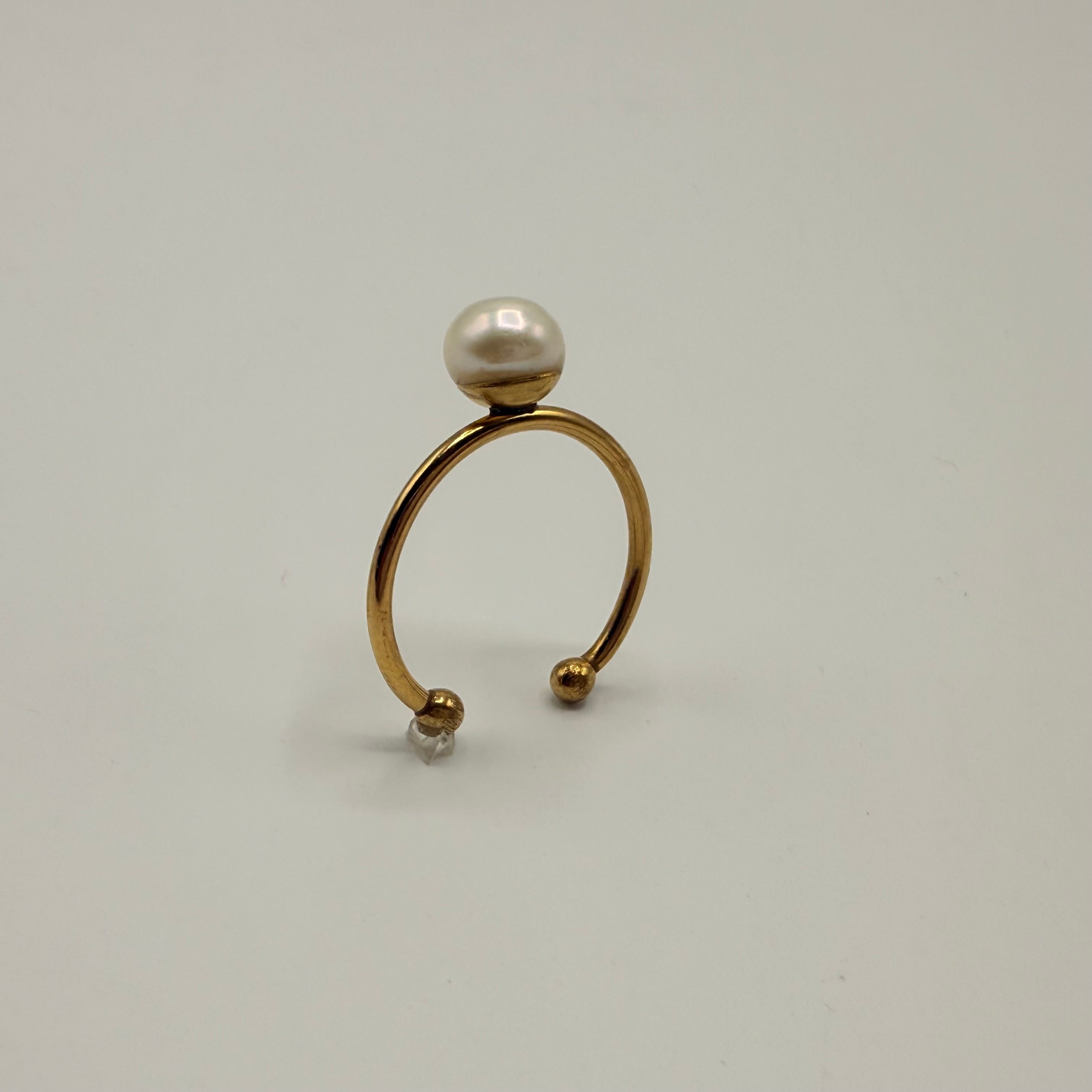 Bague simple perle blanche