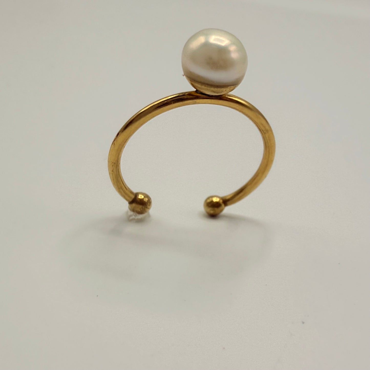 Bague simple perle blanche